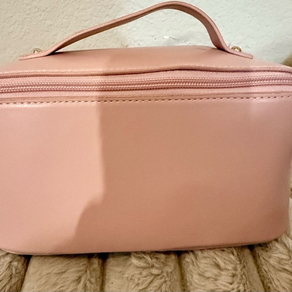 Blush pink makeup bag/organizer - Picture 1 of 5